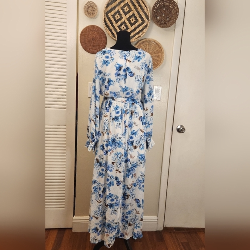 LAST ONE! Blue And White Floral Long Sleeve Maxi Wrap Dress - Picture 9 of 11